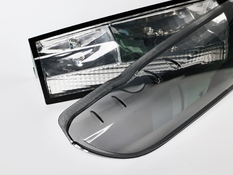 Polyurethane reactive hot melt adhesives